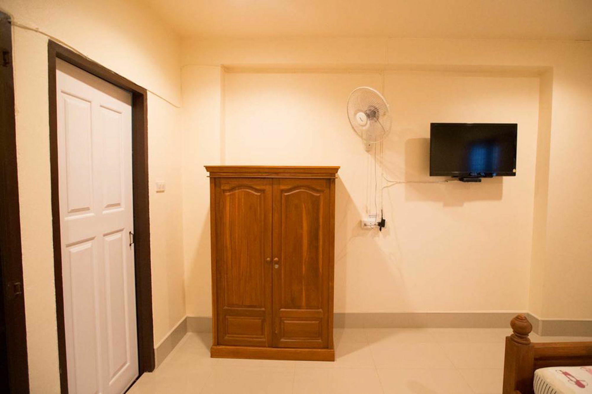 Suriyamanee House Hotel Mae Rim Ngoại thất bức ảnh